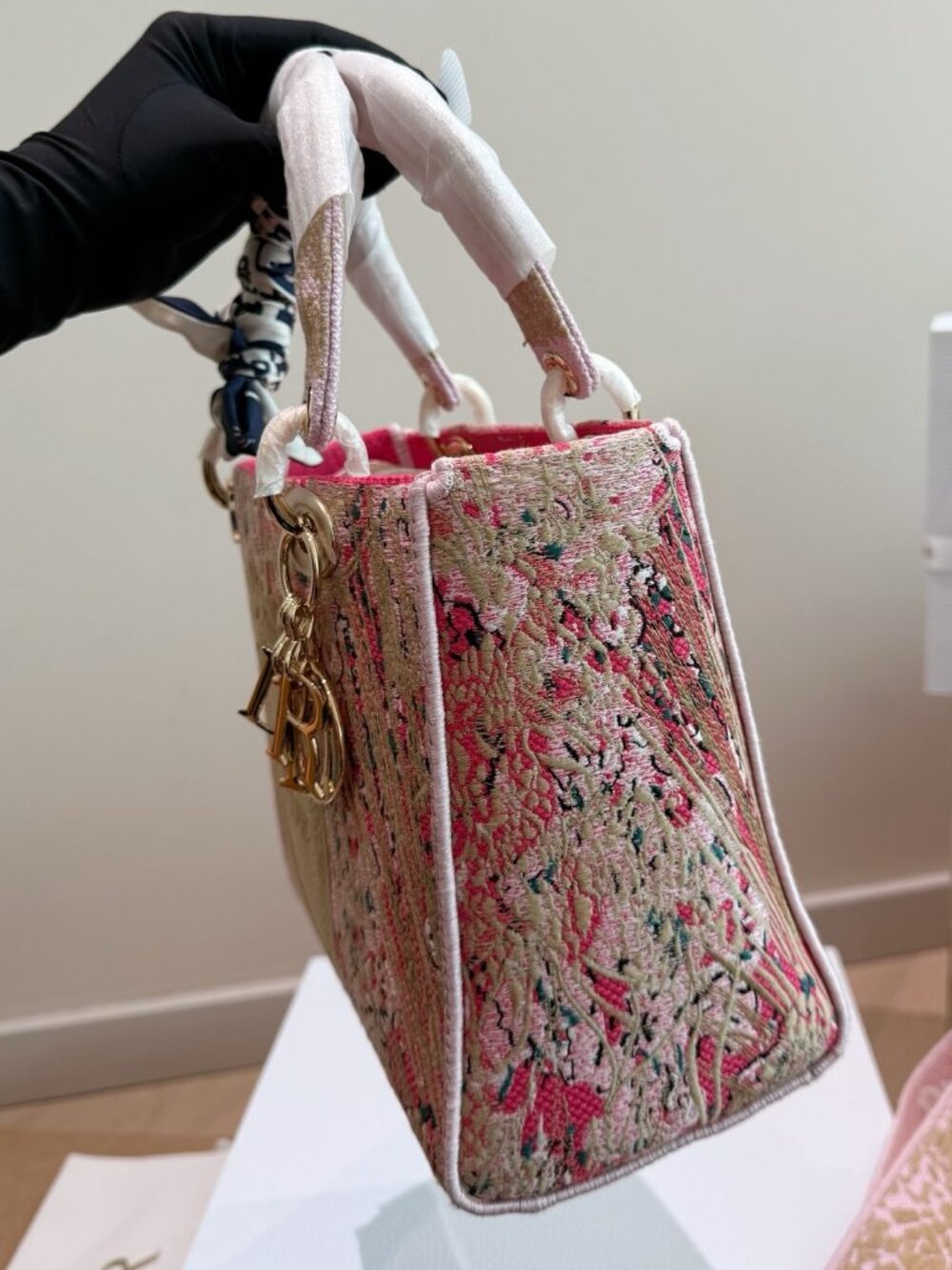 Dior Lady Embroidered Pink Tweed Tote Bag Cannage Charm Top Handle - Picture 3 of 8